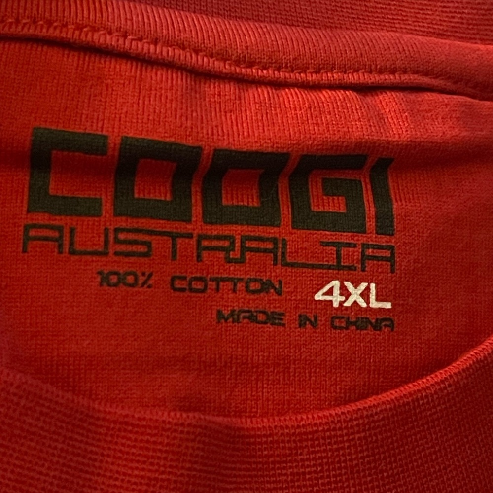 Men’s Coogi red tshirt with front pocket size 4xl - Picture 5 of 5